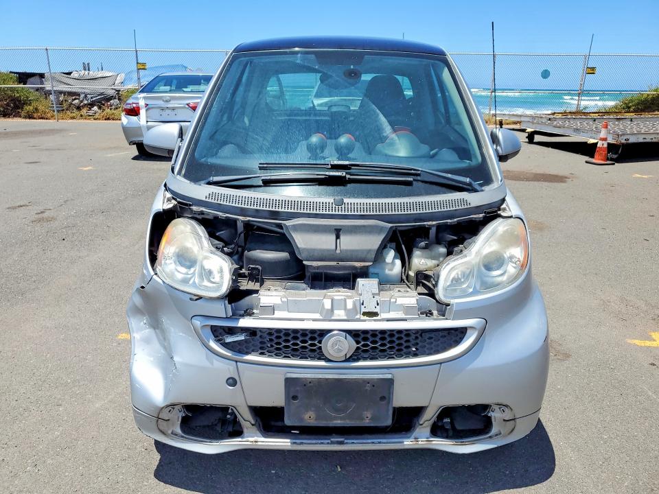 57528936 :رقم المزاد ، WMEEJ3BA5DK683402 vin ، 2013 Smart Fortwo مزاد بيع