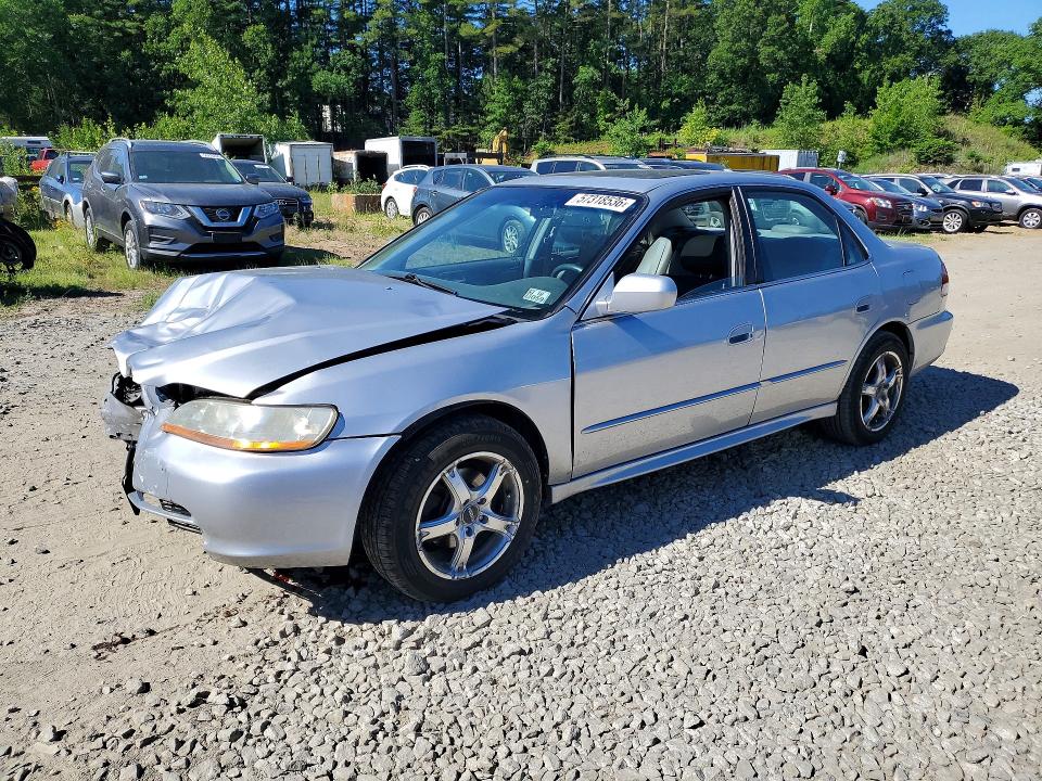 57318536 :رقم المزاد ، 1HGCG16532A002499 vin ، 2002 Honda Accord مزاد بيع