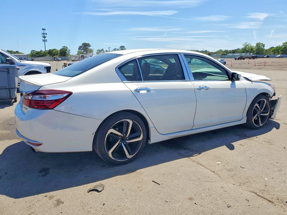 Aukcja sprzedaży 2017 Honda Accord, vin: 1HGCR2F57HA220843, numer aukcji: 56090866