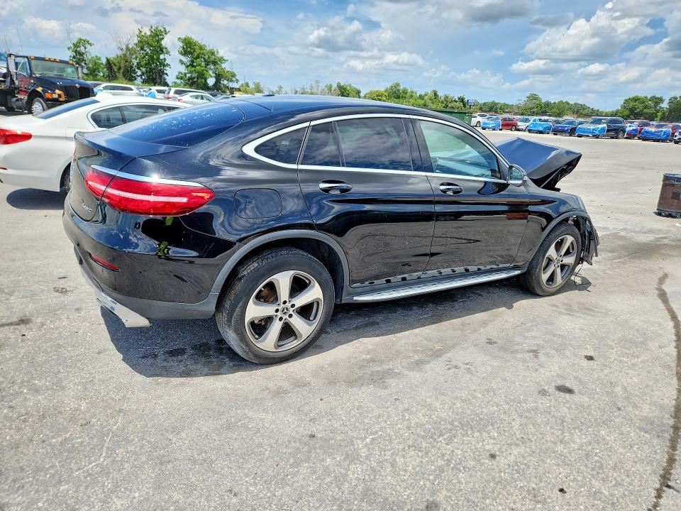 57498976 :رقم المزاد ، WDC0J4KB5JF330468 vin ، 2018 Mercedes-benz Glc Coupe مزاد بيع