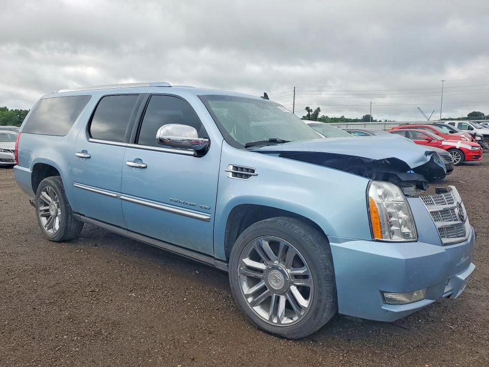 55711886 :رقم المزاد ، 1GYS4KEF8BR260418 vin ، 2011 Cadillac Escalade مزاد بيع