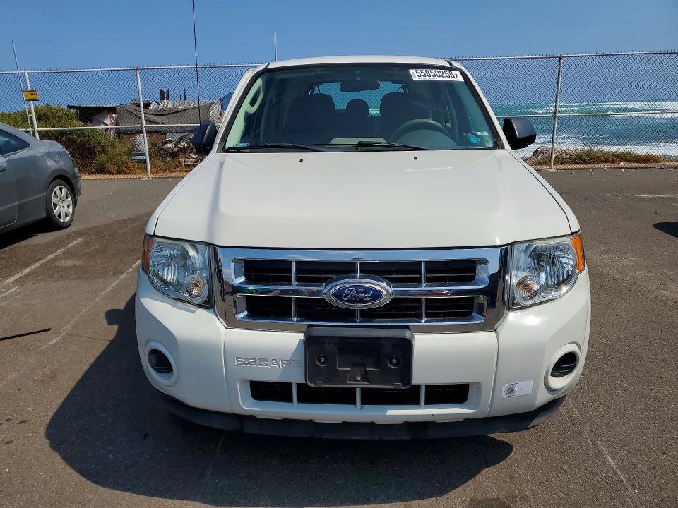 2011 Ford Escape მანქანა იყიდება აუქციონზე, vin: 1FMCU0C70BKB14478, აუქციონის ნომერი: 55850256