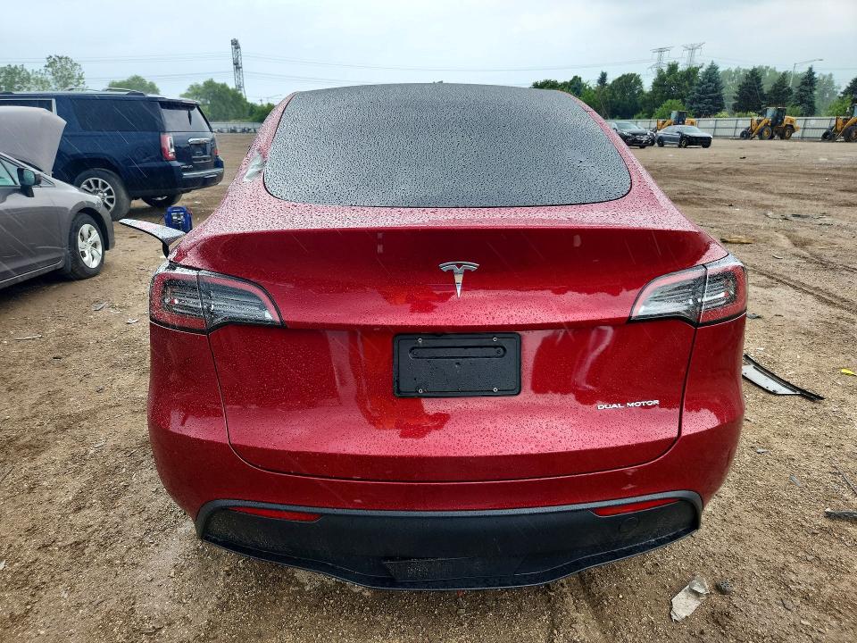 56609316 :رقم المزاد ، 7SAYGDEE6RF085549 vin ، 2024 Tesla Model  Y مزاد بيع