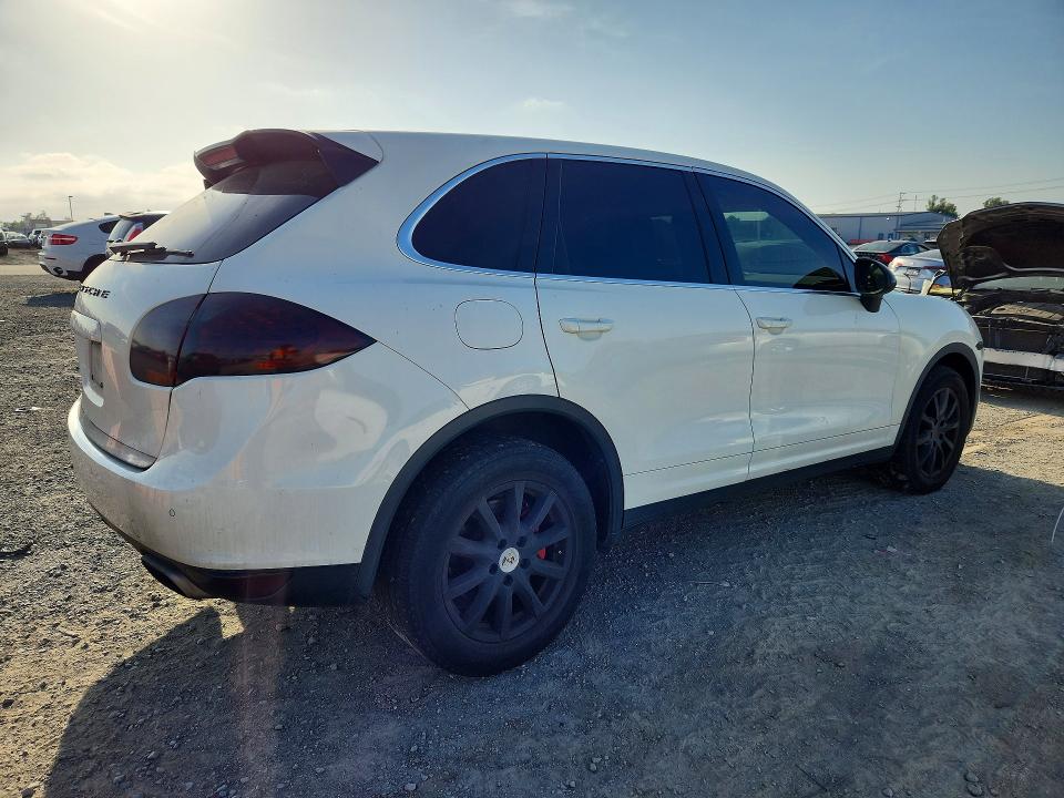 Продаж на аукціоні авто 2011 Porsche Cayenne, vin: WP1AA2A20BLA04353, номер лоту: 56101016