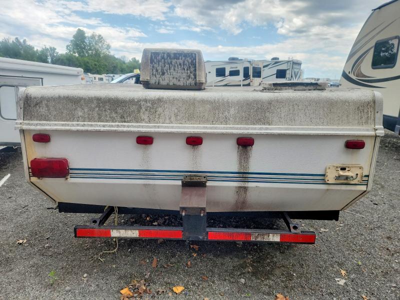 2002 Forest River Freedom Camping Trailer მანქანა იყიდება აუქციონზე, vin: 4X4CFM6132D250650, აუქციონის ნომერი: 57548406