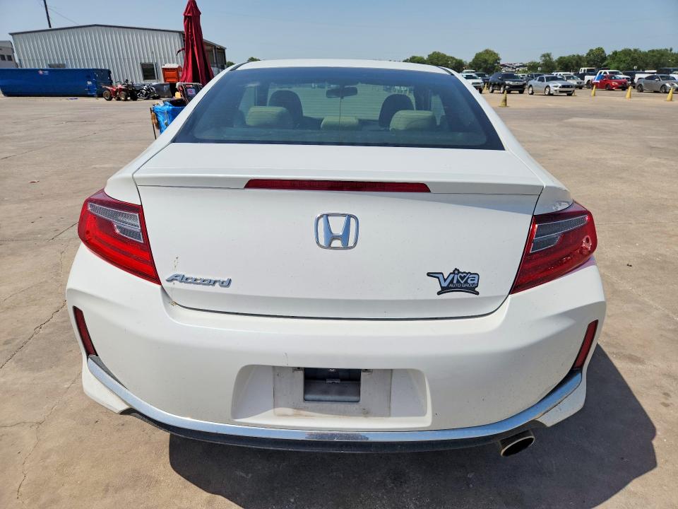 85450005 :رقم المزاد ، 1HGCT1B31GA007577 vin ، 2016 Honda Accord مزاد بيع