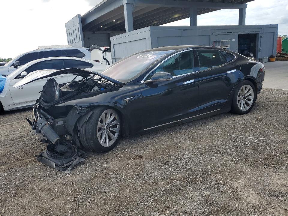 Продажа на аукционе авто 2018 Tesla Model S, vin: 5YJSA1E23JF248719, номер лота: 57010876