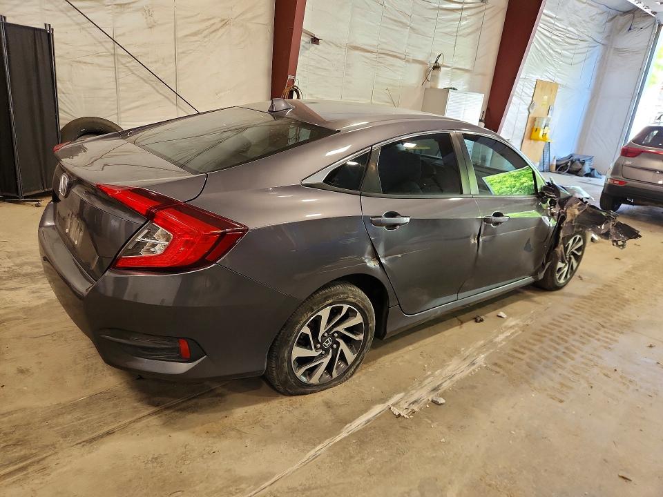 56041116 :رقم المزاد ، 19XFC2F73GE027759 vin ، 2016 Honda Civic مزاد بيع