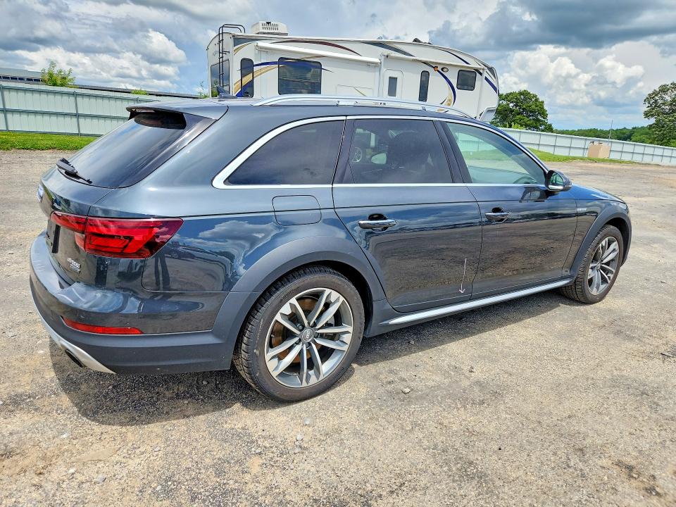57739476 :رقم المزاد ، WA19NBF4XKA110219 vin ، 2019 Audi A4 Allroad مزاد بيع