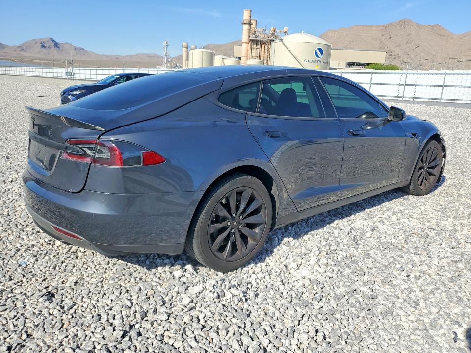 2014 Tesla Model S მანქანა იყიდება აუქციონზე, vin: 5YJSA1H16EFP50942, აუქციონის ნომერი: 54903066