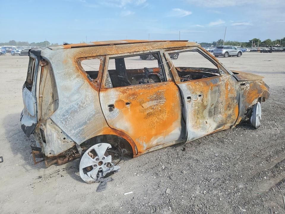 Продаж на аукціоні авто 2015 Kia Soul, vin: KNDJN2A20F7111794, номер лоту: 57315386