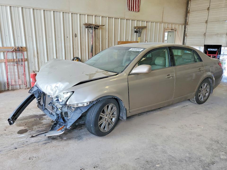 56545046 :رقم المزاد ، 4T1BK36B45U024021 vin ، 2005 Toyota Avalon مزاد بيع