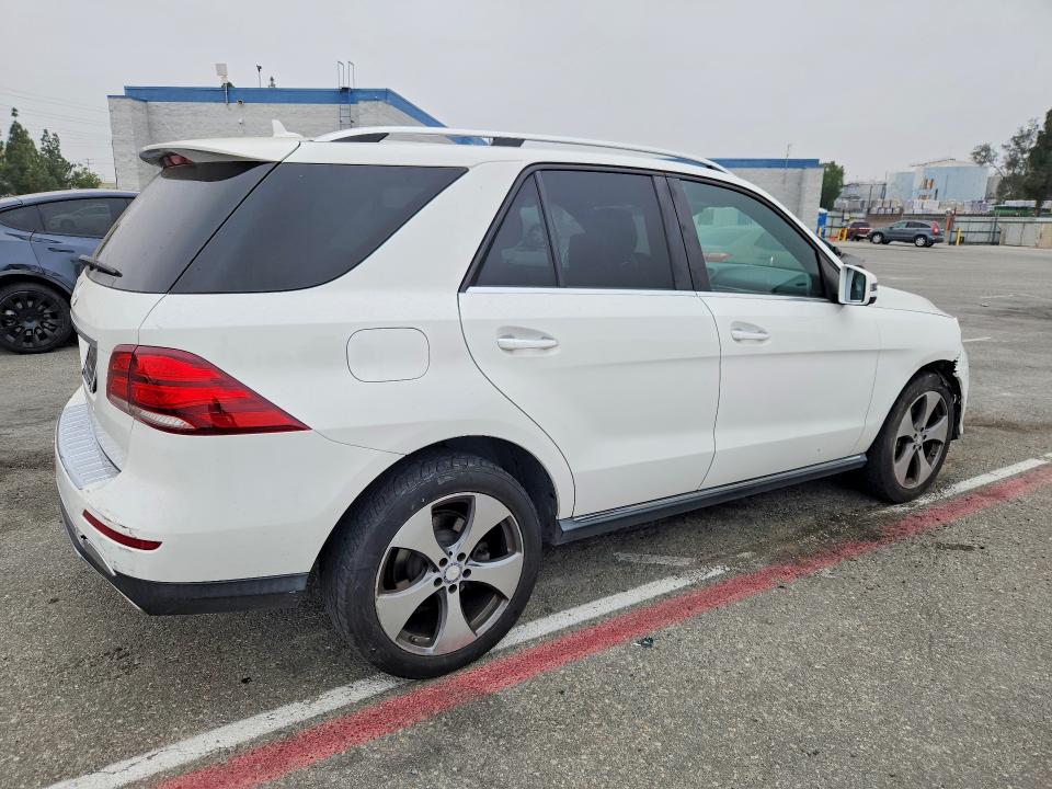Продажа на аукционе авто 2017 Mercedes-benz Gle, vin: 4JGDA5JB9HA854157, номер лота: 58781516