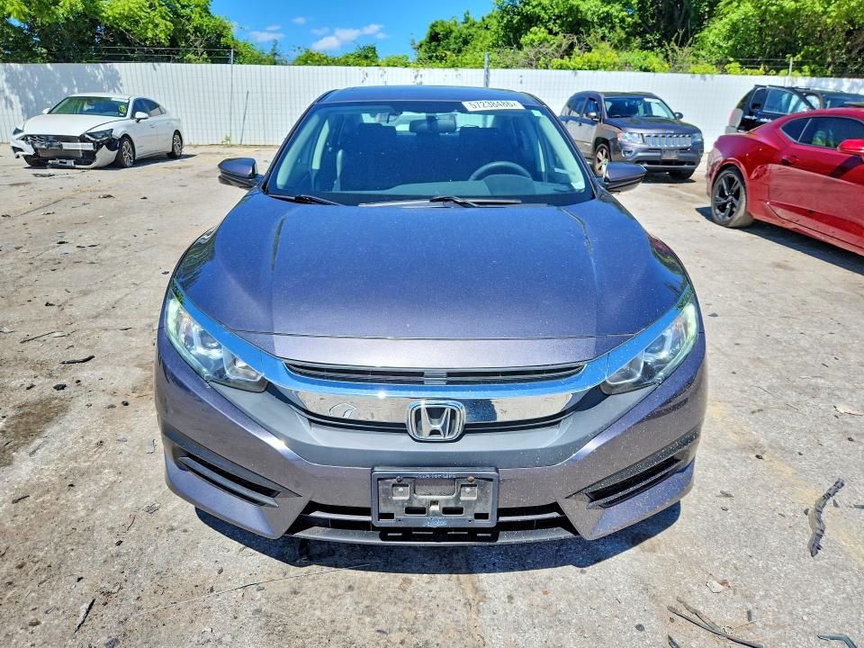 Продажа на аукционе авто 2018 Honda Civic, vin: 19XFC2F73JE039336, номер лота: 57238486