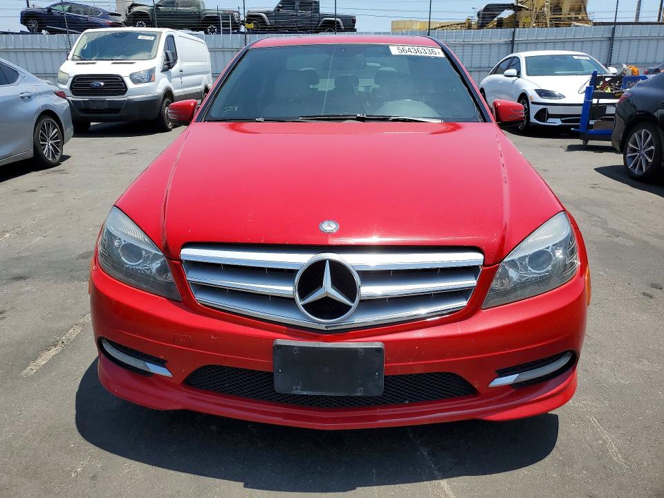 56436336 :رقم المزاد ، WDDGF5EB8BR152214 vin ، 2011 Mercedes-benz C مزاد بيع