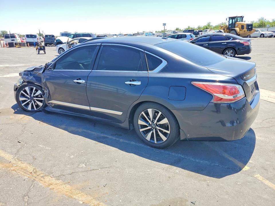2015 Nissan Altima მანქანა იყიდება აუქციონზე, vin: 1N4AL3AP3FC205284, აუქციონის ნომერი: 55472106