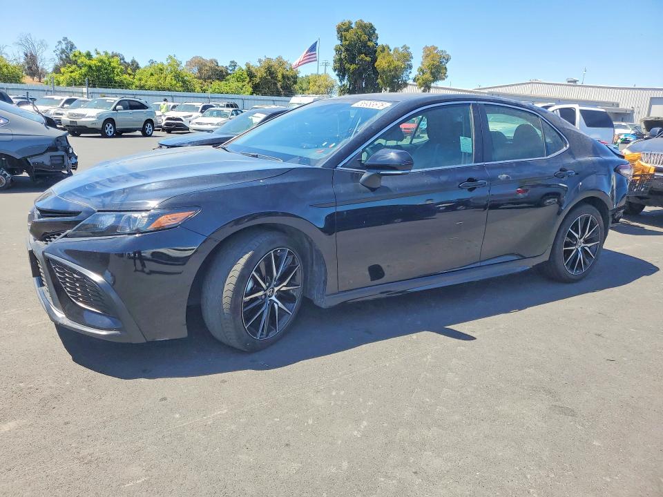 Auction sale of the 2024 Toyota Camry Hybrid, vin: 4T1S31AK1RU073644, lot number: 56983676