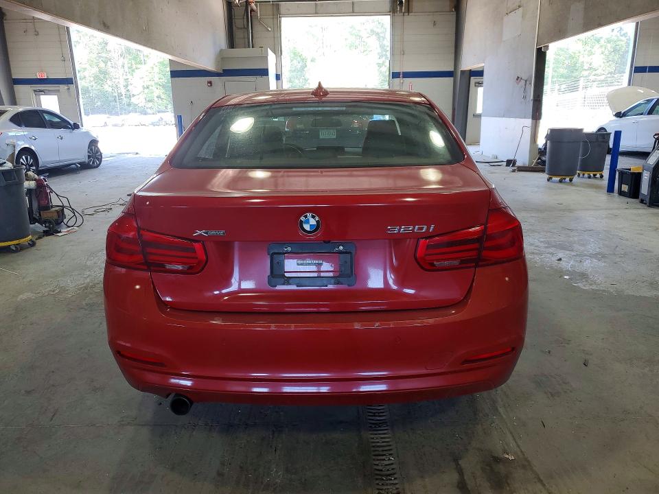 55961156 :رقم المزاد ، WBA8E5G57GNT41926 vin ، 2016 Bmw 320 مزاد بيع