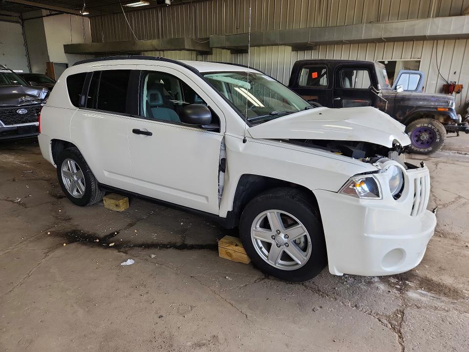 55980206 :رقم المزاد ، 1J8FF47W67D197553 vin ، 2007 Jeep Compass مزاد بيع
