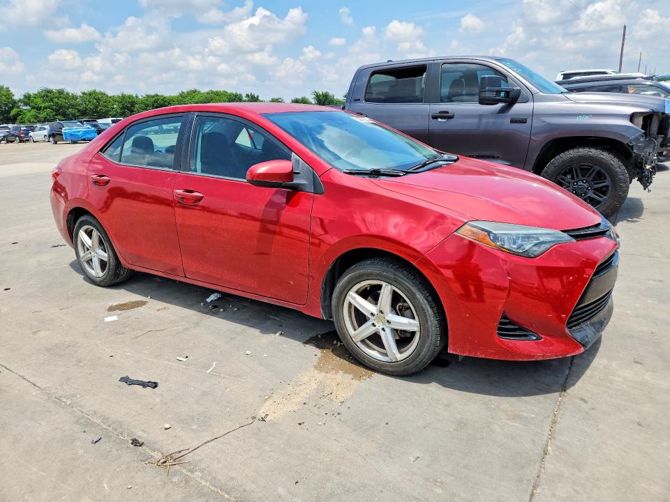 56026866 :رقم المزاد ، 5YFBURHE6HP583631 vin ، 2017 Toyota Corolla مزاد بيع
