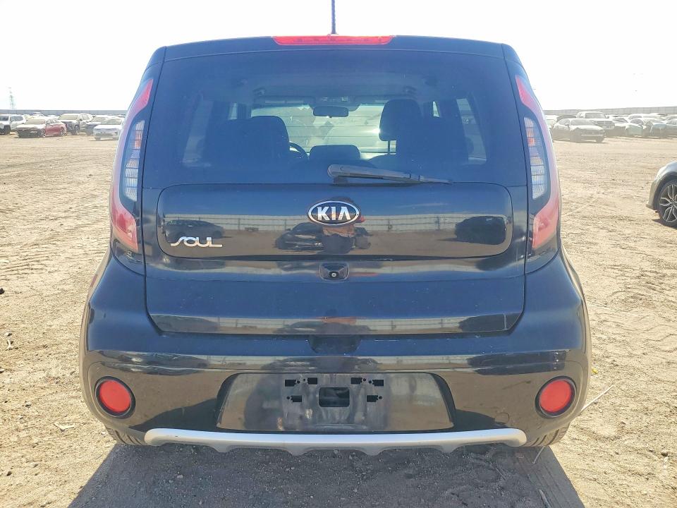 2018 Kia Soul მანქანა იყიდება აუქციონზე, vin: KNDJP3A52J7536243, აუქციონის ნომერი: 58397786