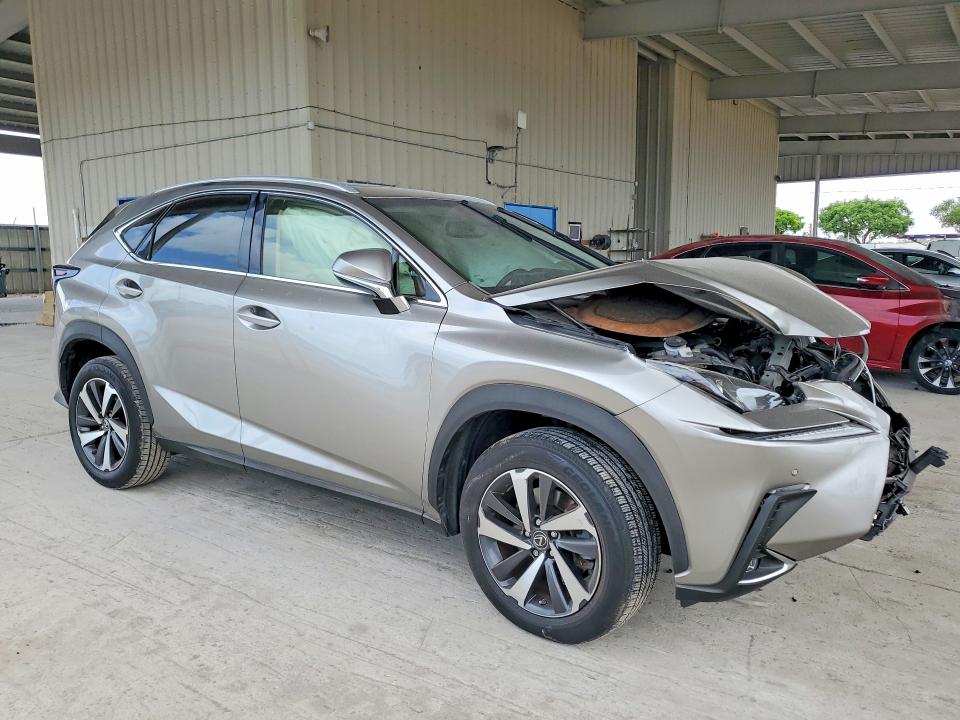 56182606 :رقم المزاد ، JTJYARBZ8J2090162 vin ، 2018 Lexus Nx 300 مزاد بيع