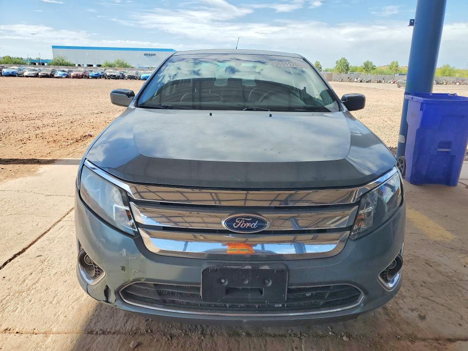 58911766 :رقم المزاد ، 3FAHP0JA2BR338305 vin ، 2011 Ford Fusion مزاد بيع