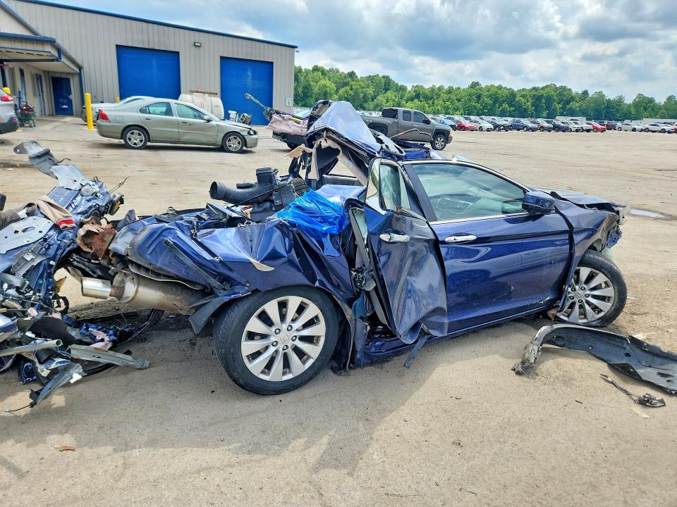 2013 Honda Accord მანქანა იყიდება აუქციონზე, vin: 1HGCR2F88DA110498, აუქციონის ნომერი: 56109836