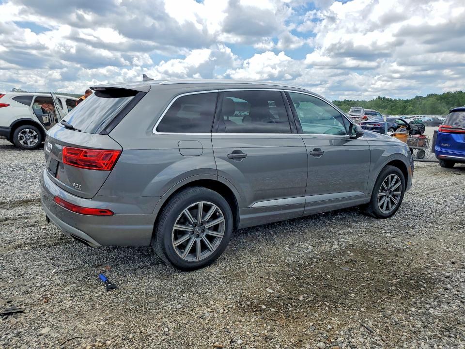 Продажа на аукционе авто 2017 Audi Q7, vin: WA1LAAF78HD027143, номер лота: 58564116