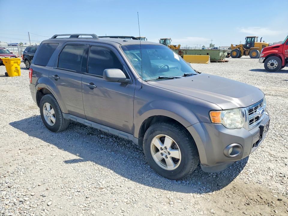 57762506 :رقم المزاد ، 1FMCU9DG5BKC64699 vin ، 2011 Ford Escape مزاد بيع