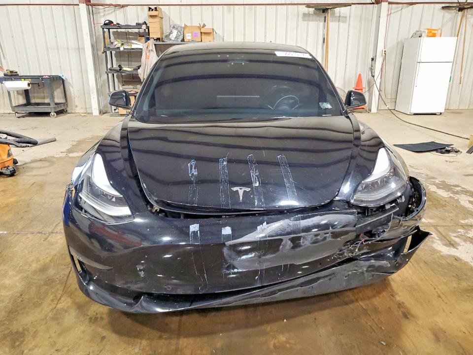 2022 Tesla Model 3 მანქანა იყიდება აუქციონზე, vin: 5YJ3E1EB8NF272108, აუქციონის ნომერი: 56619176