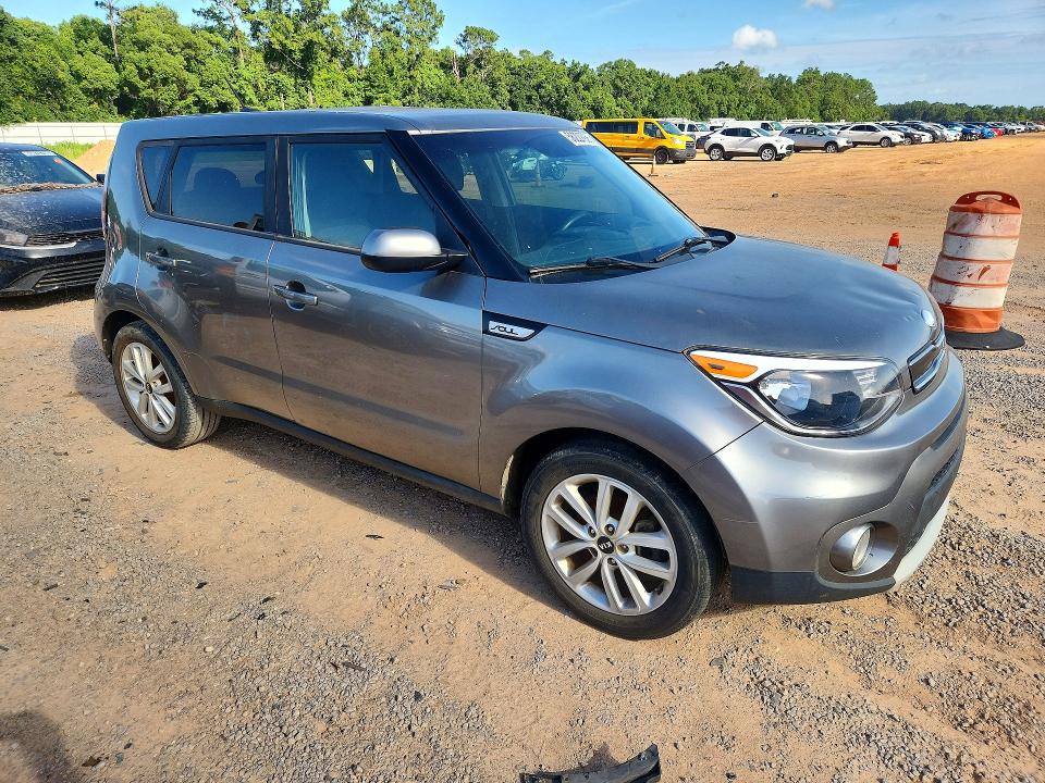 56227926 :رقم المزاد ، KNDJP3A58K7698802 vin ، 2019 Kia Soul مزاد بيع