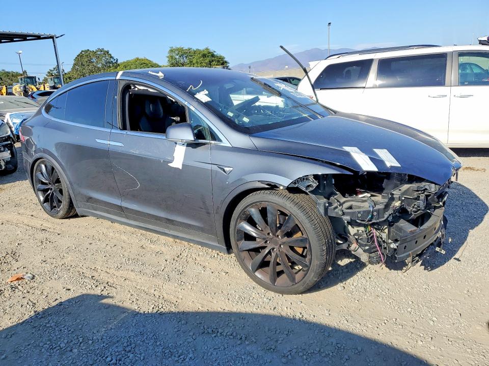 Продажа на аукционе авто 2017 Tesla Model X, vin: 5YJXCDE20HF074510, номер лота: 58794726