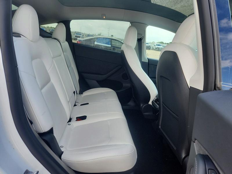 2022 Tesla Model Y მანქანა იყიდება აუქციონზე, vin: 7SAYGDEE7NF517981, აუქციონის ნომერი: 56066206