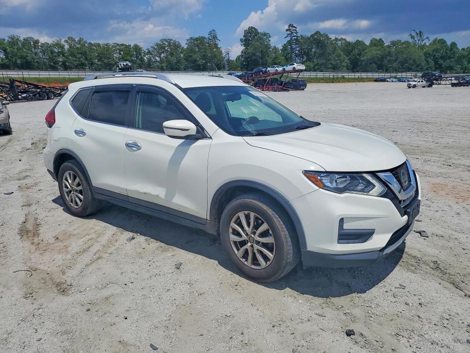 58705236 :رقم المزاد ، KNMAT2MV7HP581111 vin ، 2017 Nissan Rogue مزاد بيع
