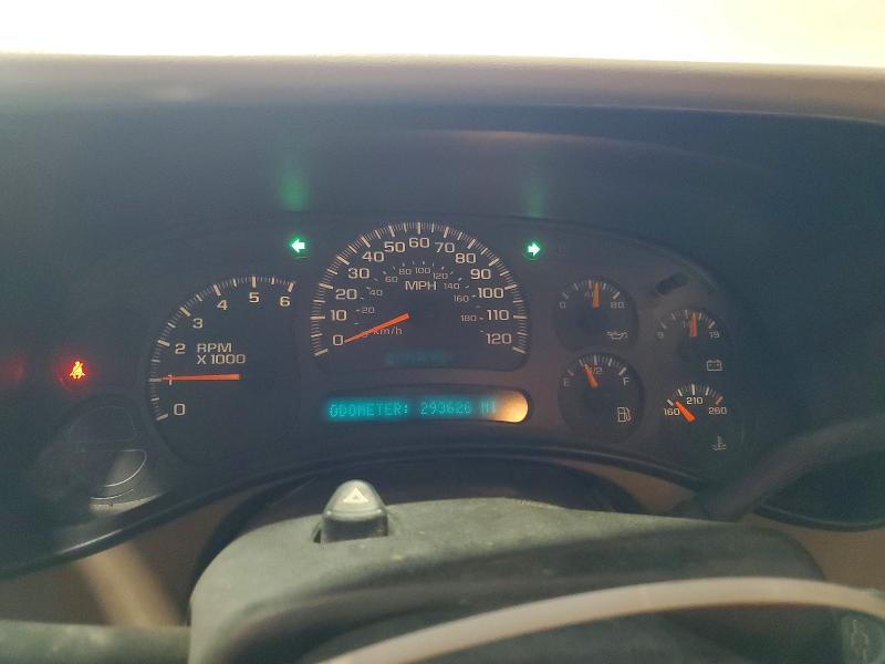 2004 Chevrolet Silverado მანქანა იყიდება აუქციონზე, vin: 2GCEC19V041398161, აუქციონის ნომერი: 49387506