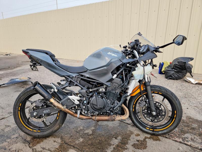 2018 Kawasaki Ex400 მანქანა იყიდება აუქციონზე, vin: JKAEXKG15JDA08405, აუქციონის ნომერი: 58756436