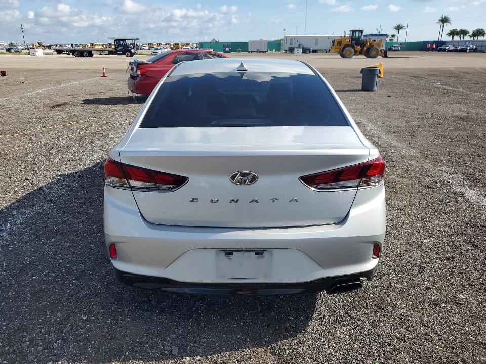 2018 Hyundai Sonata მანქანა იყიდება აუქციონზე, vin: 5NPE34AF6JH714131, აუქციონის ნომერი: 57054446