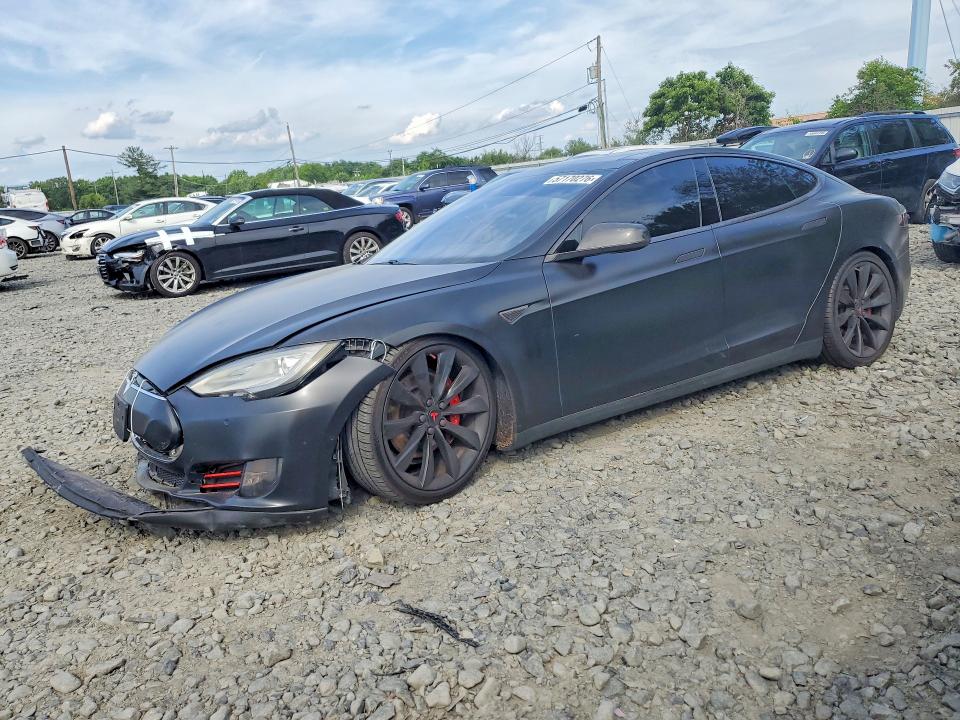2015 Tesla Model S მანქანა იყიდება აუქციონზე, vin: 5YJSA4H20FFP75444, აუქციონის ნომერი: 57170276