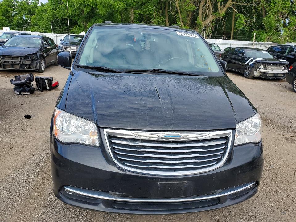 57267996 :رقم المزاد ، 2C4RC1CG8FR636600 vin ، 2015 Chrysler Town & Country مزاد بيع