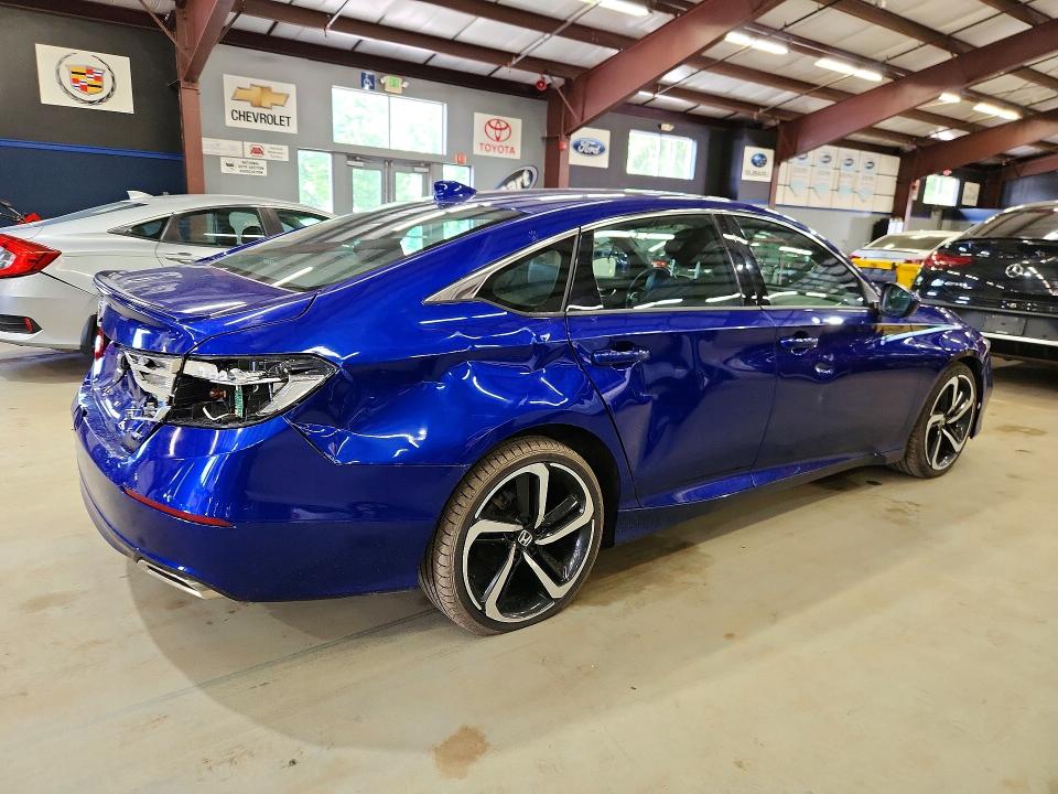 Продажа на аукционе авто 2018 Honda Accord, vin: 1HGCV1F33JA139705, номер лота: 55425046