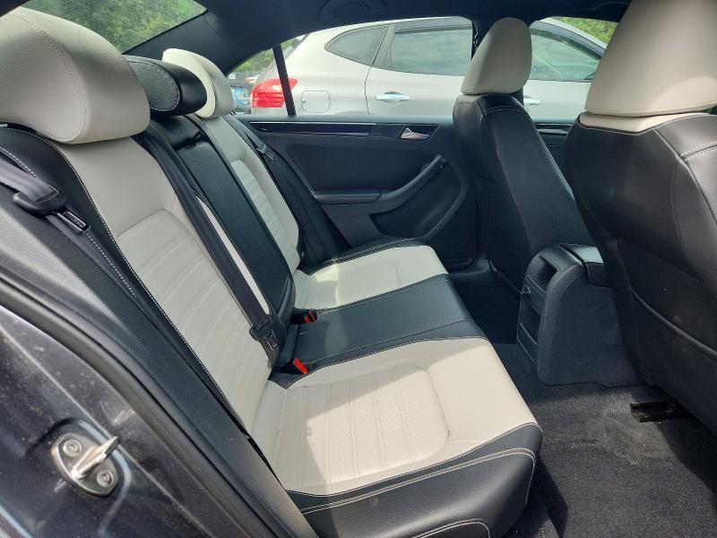 2015 Volkswagen Jetta მანქანა იყიდება აუქციონზე, vin: 3VWD17AJ2FM421025, აუქციონის ნომერი: 57949896