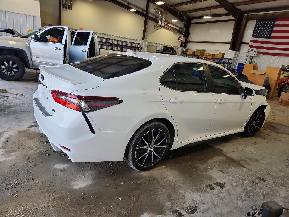 2022 Toyota Camry მანქანა იყიდება აუქციონზე, vin: 4T1S11AK0NU681798, აუქციონის ნომერი: 58027546