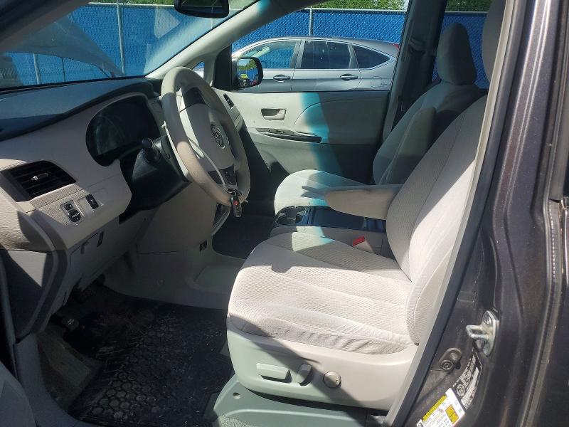 2011 Toyota Sienna მანქანა იყიდება აუქციონზე, vin: 5TDKK3DC6BS049406, აუქციონის ნომერი: 55798086