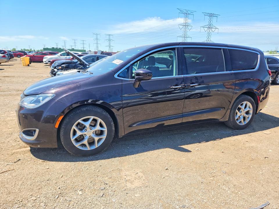 Продаж на аукціоні авто 2018 Chrysler Pacifica, vin: 2C4RC1FG3JR271215, номер лоту: 58132456