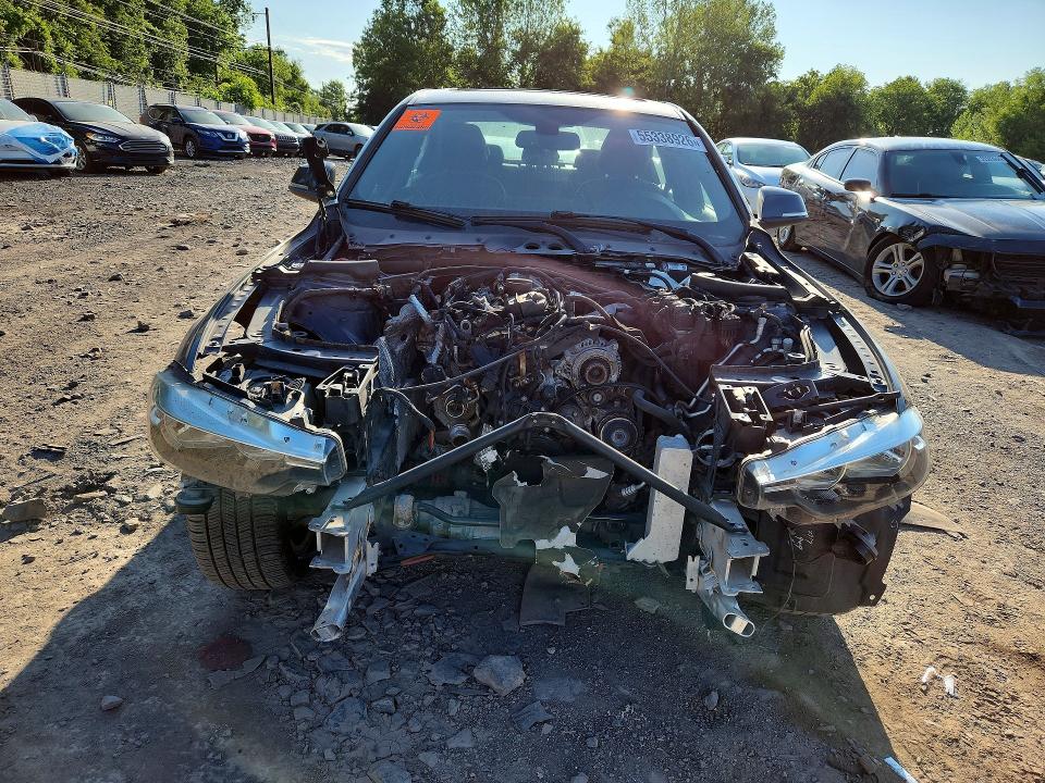 55338926 :رقم المزاد ، WBA8D9G58HNT90791 vin ، 2017 Bmw 330 مزاد بيع