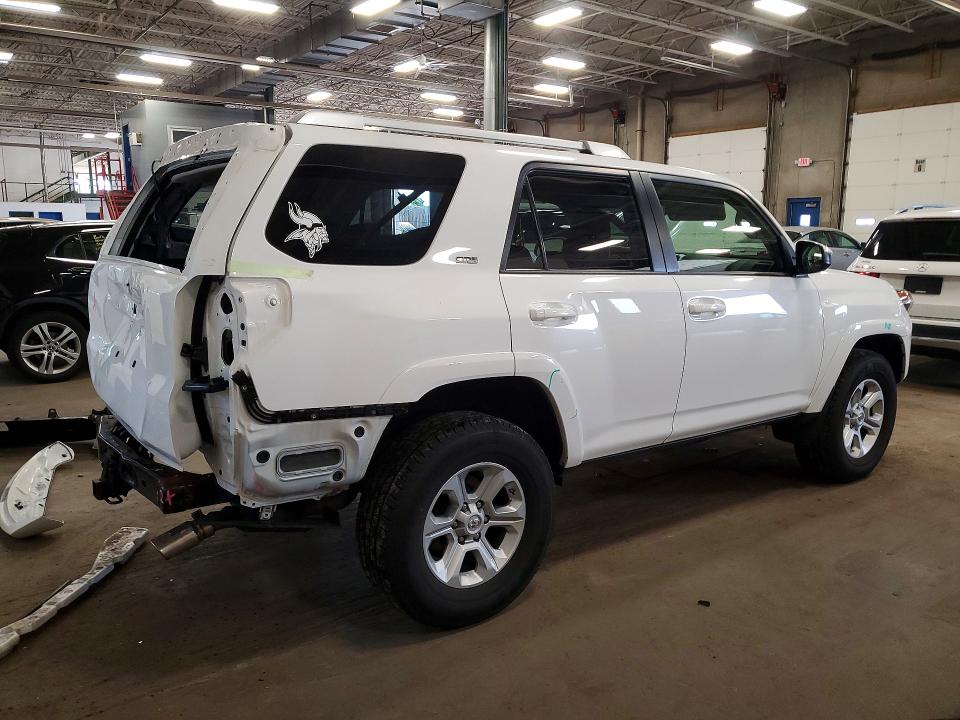 58246176 :رقم المزاد ، JTEBU5JR4J5595121 vin ، 2018 Toyota 4runner مزاد بيع