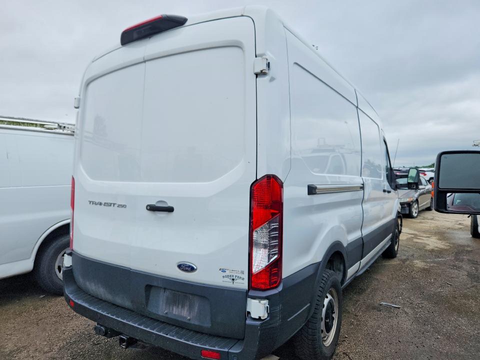 55898996 :رقم المزاد ، 1FTBR1C80PKC12319 vin ، 2023 Ford Transit مزاد بيع