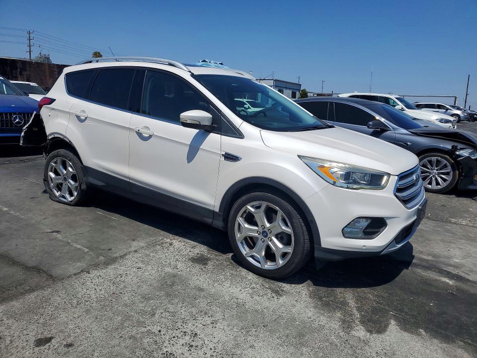 Продажа на аукционе авто 2019 Ford Escape, vin: 1FMCU0J90KUA35708, номер лота: 56328856