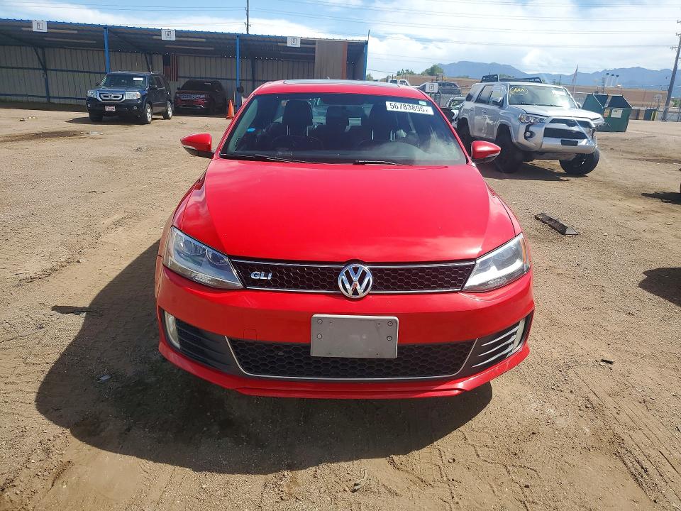 56783896 :رقم المزاد ، 3VW5S7AJ2DM291777 vin ، 2013 Volkswagen Jetta مزاد بيع